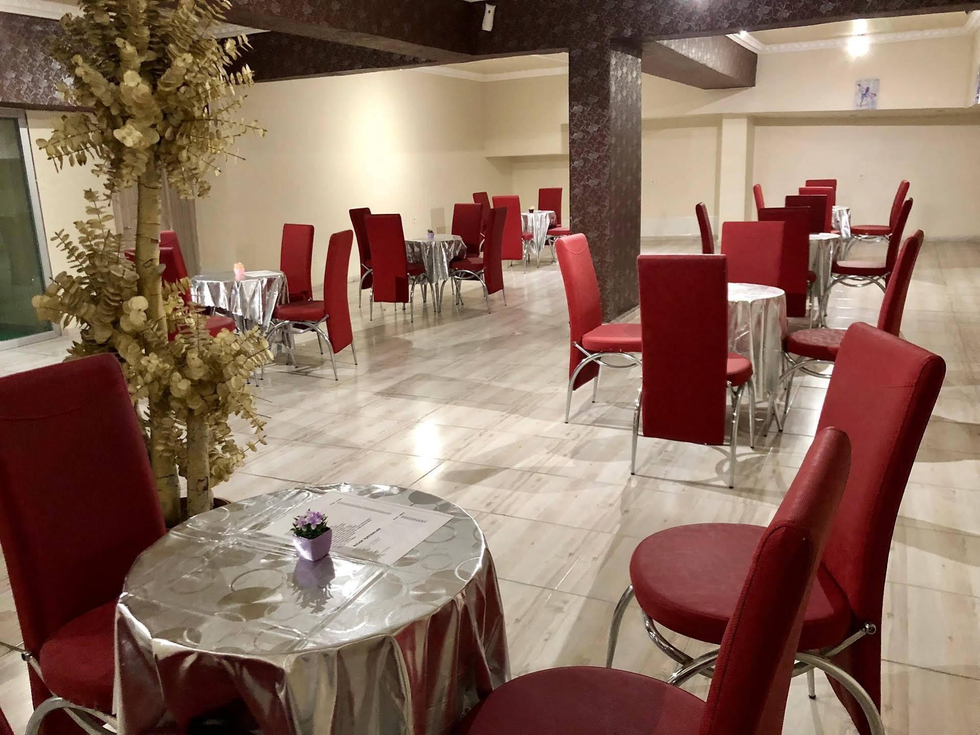 Hotel Fuat فان المظهر الخارجي الصورة