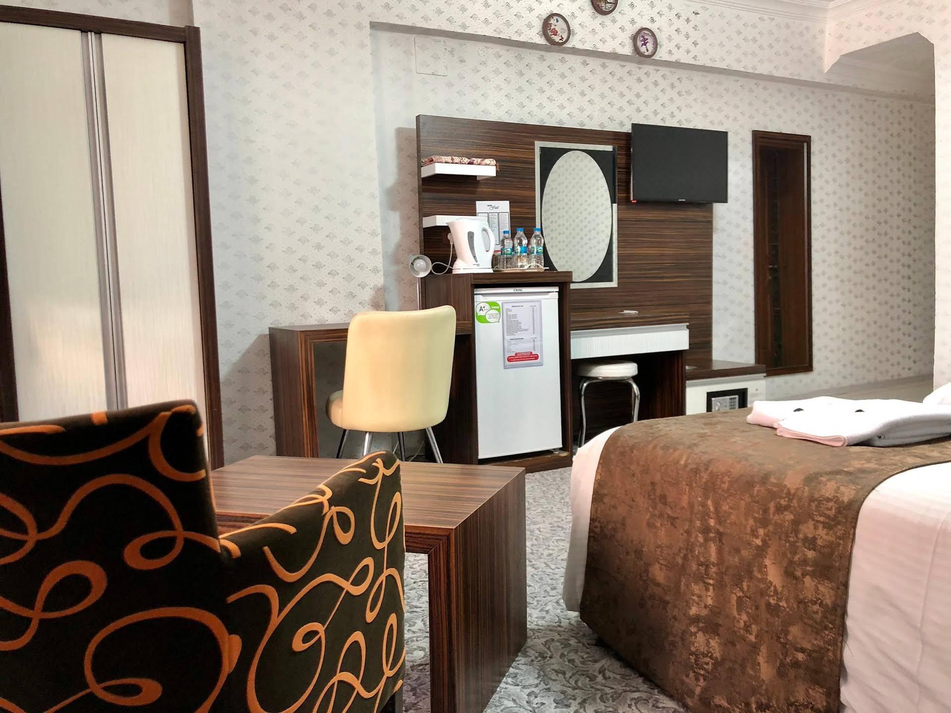 Hotel Fuat فان المظهر الخارجي الصورة